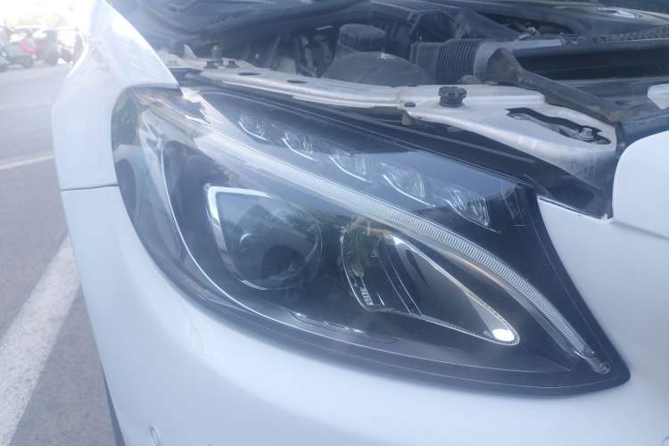 Used Mercedes-Benz C-Class 2017 C 200 L Sport Edition Right Front Headlight