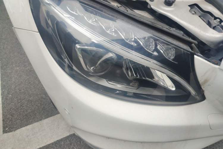 Used Mercedes-Benz C-Class 2017 Facelift C 200 L Sport Edition Right Front Headlight
