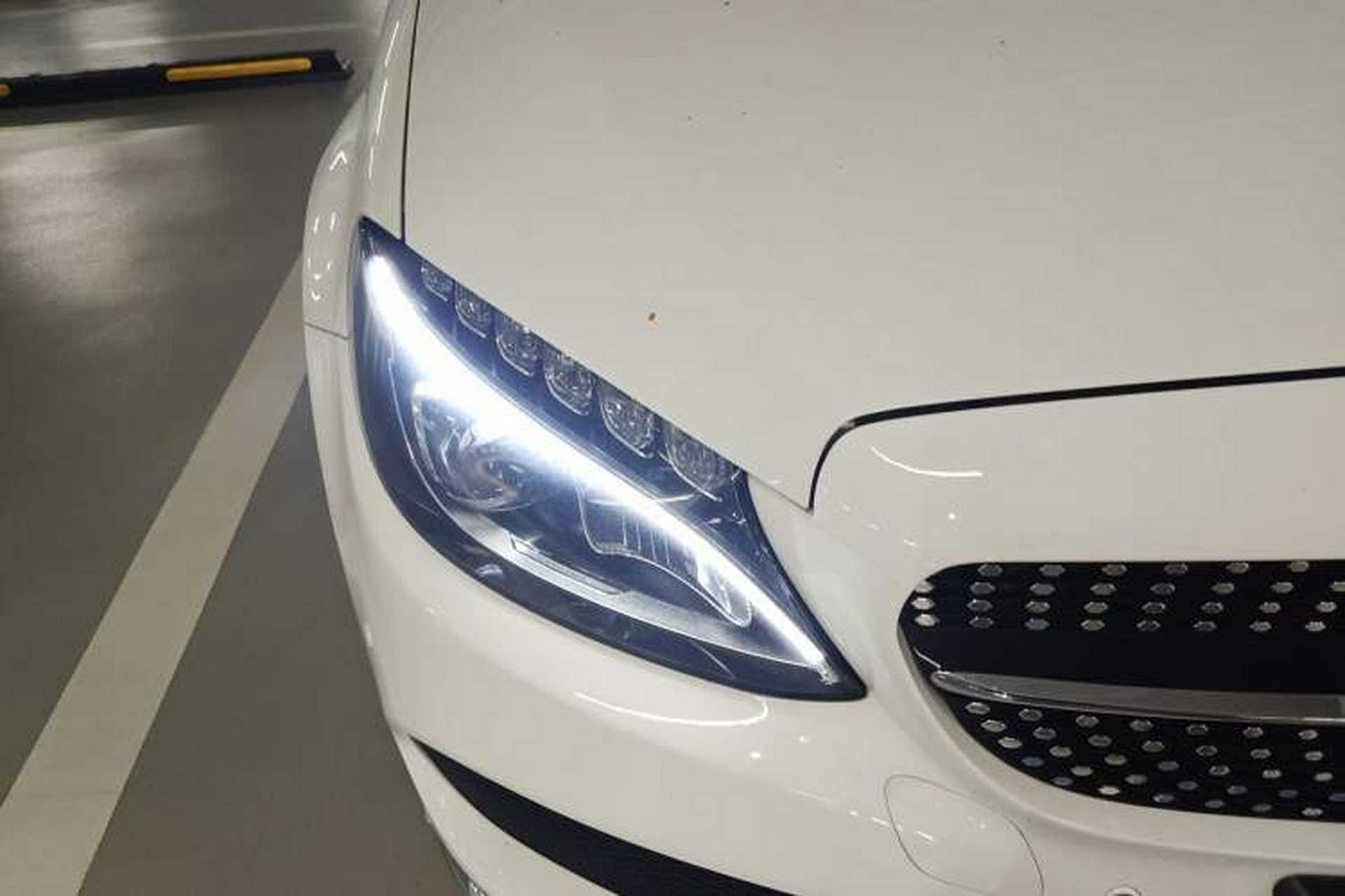 Used Mercedes-Benz C-Class 2017 Restyled C 180 L Fashion Edition Sport Version Right Front Headlight