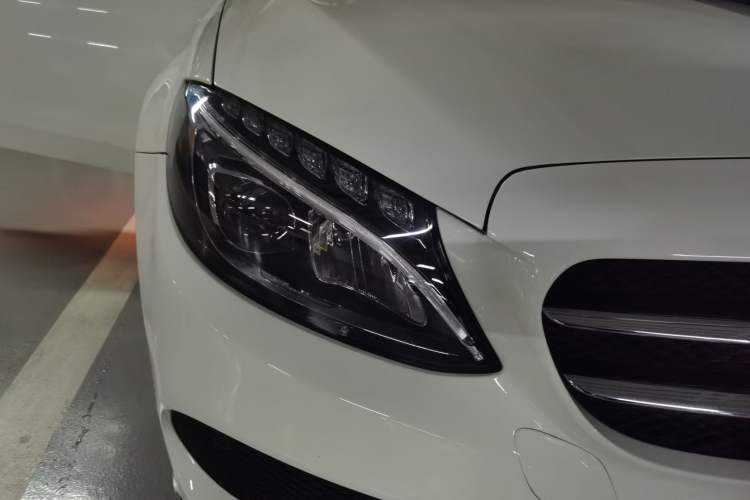 Used Mercedes-Benz C-Class 2017 C 200 Sport Edition Right Front Headlight