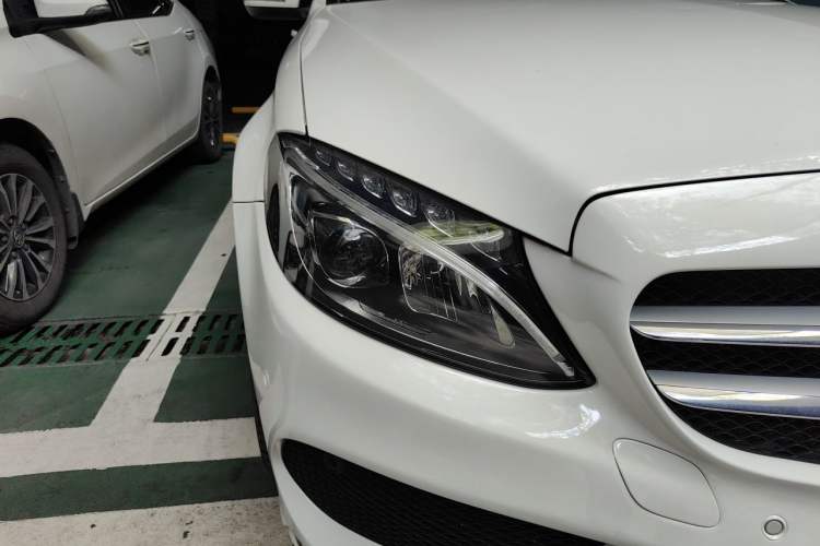 Used Mercedes-Benz C-Class 2017 C 200 L Sport Edition Right Front Headlight