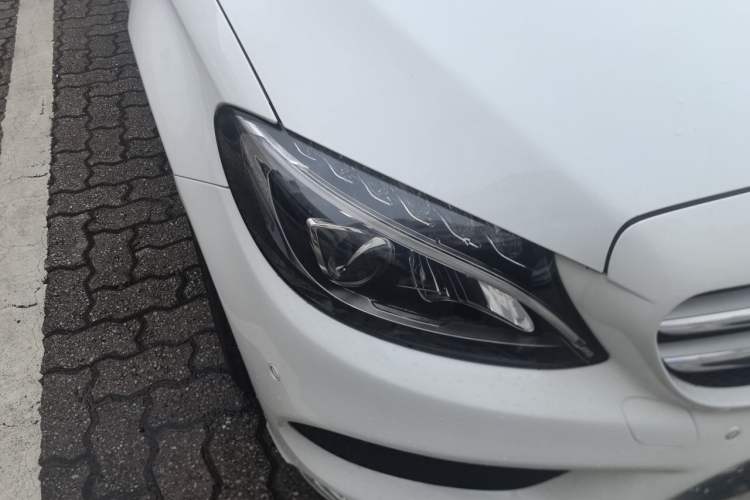 Used Mercedes-Benz C-Class 2017 Facelift C 200 L Sport Edition Right Front Headlight