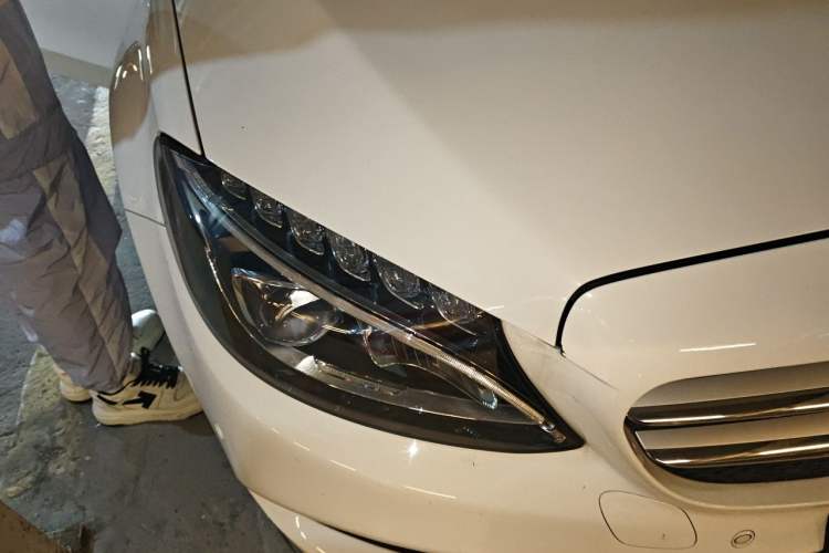 Used Mercedes-Benz C-Class 2017 C 200 L Sport Edition Right Front Headlight