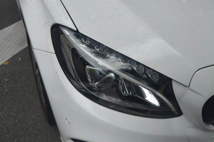 Used Mercedes-Benz C-Class 2017 C 200 L Sport Edition Right Front Headlight