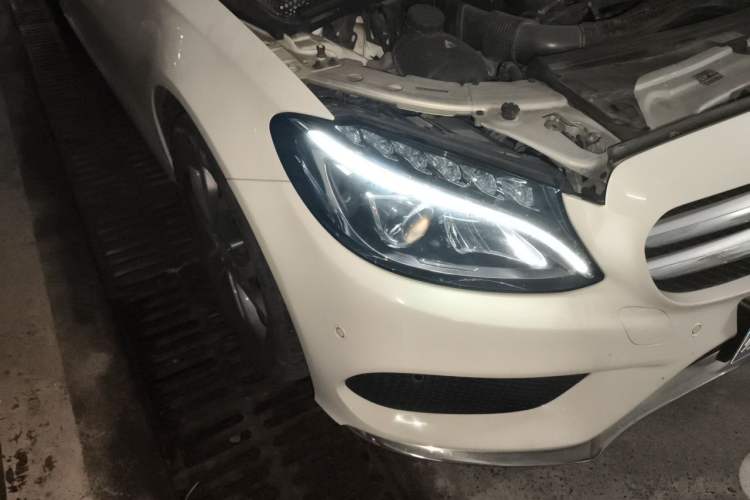 Used Mercedes-Benz C-Class 2017 Restyled C 180 L Fashion Edition Sport Version Right Front Headlight