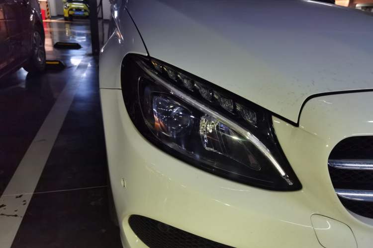 Used Mercedes-Benz C-Class 2017 Restyled C 200 Sport Edition Right Front Headlight