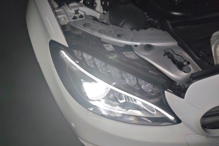 Used Mercedes-Benz C-Class 2017 Restyled C 180 L Fashion Edition Sport Version Right Front Headlight