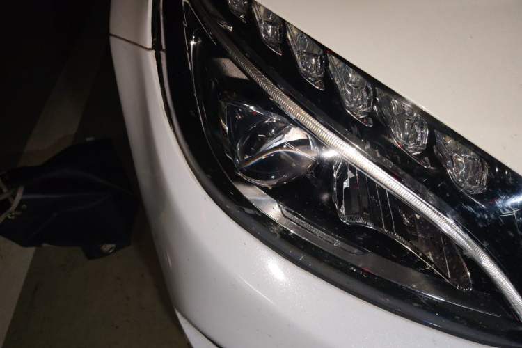Used Mercedes-Benz C-Class 2017 C 200 L Sport Edition Right Front Headlight