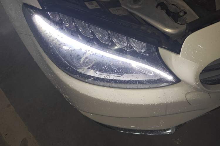 Used Mercedes-Benz C-Class 2017 C 200 L Sport Edition Right Front Headlight