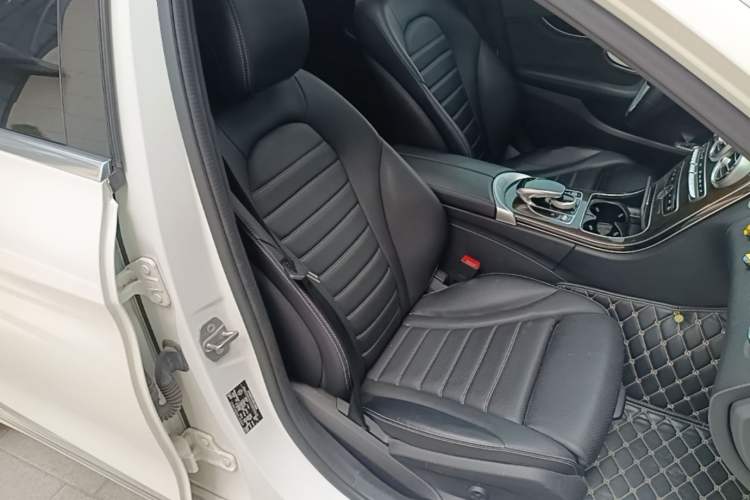 Used Mercedes-Benz C-Class 2017 C 180 L Right Front Seat