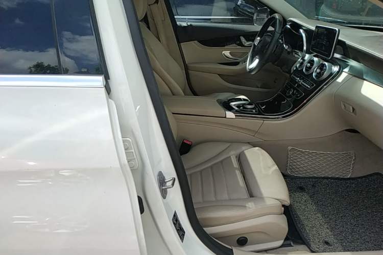 Used Mercedes-Benz C-Class 2017 C 180 L Right Front Seat