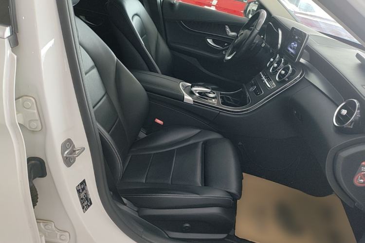 Used Mercedes-Benz C-Class 2017 Restyled C 180 L Fashion Edition Sport Version Right Front Seat