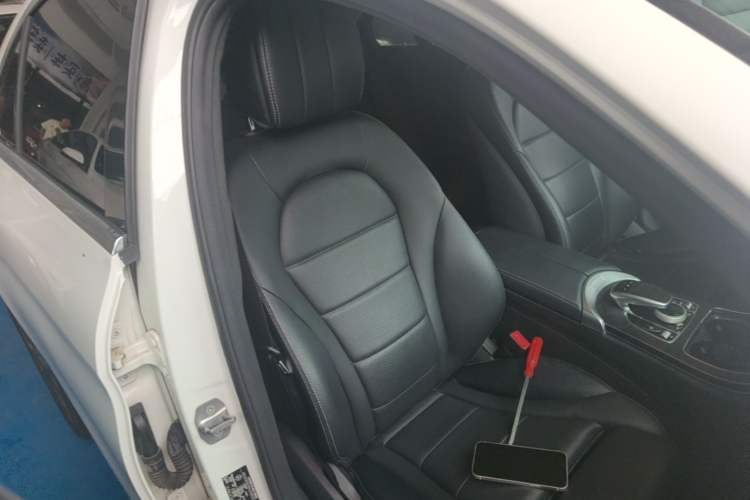 Used Mercedes-Benz C-Class 2017 Facelift C 200 L Sport Edition Right Front Seat
