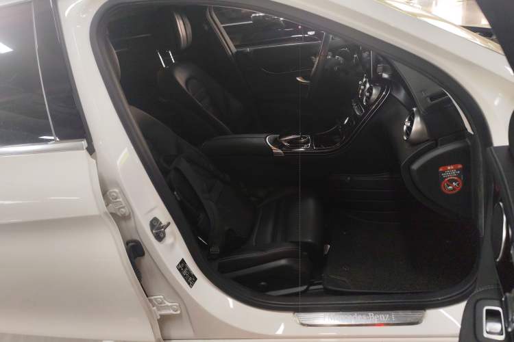 Used Mercedes-Benz C-Class 2017 Facelift C 200 L Right Front Seat