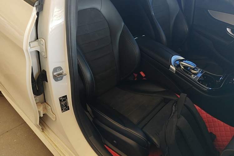 Used Mercedes-Benz C-Class 2017 Restyled C 200 Sport Edition Right Front Seat