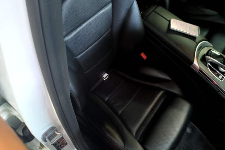 Used Mercedes-Benz C-Class 2017 Restyled C 180 L Fashion Edition Sport Version Right Front Seat