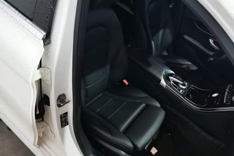 Used Mercedes-Benz C-Class 2017 Restyled C 180 L Fashion Edition Sport Version Right Front Seat