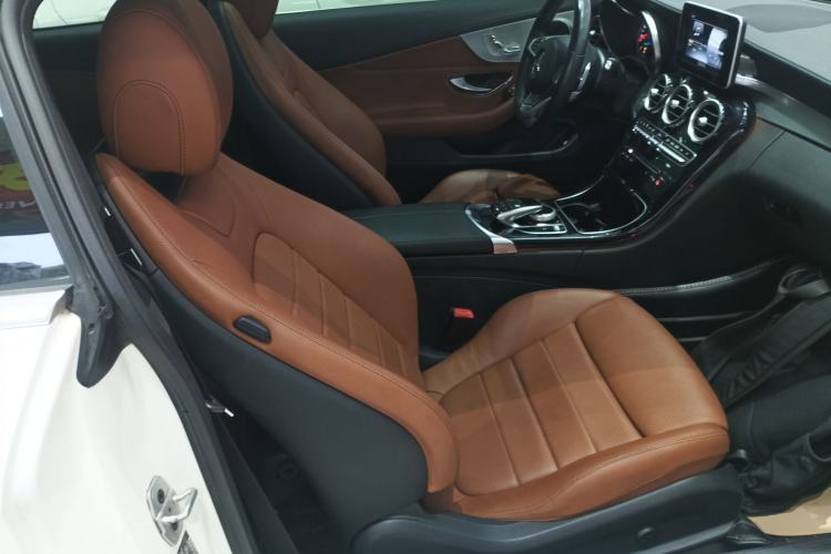 Used Mercedes-Benz C-Class 2017 Facelift C 200 Coupe Right Front Seat