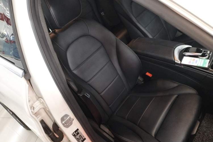 Used Mercedes-Benz C-Class 2017 C 200 station wagon Right Front Seat