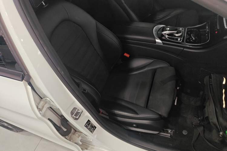 Used Mercedes-Benz C-Class 2017 C 200 Sport Edition Right Front Seat