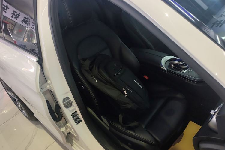 Used Mercedes-Benz C-Class 2017 Facelift C 200 Station Wagon Right Front Seat