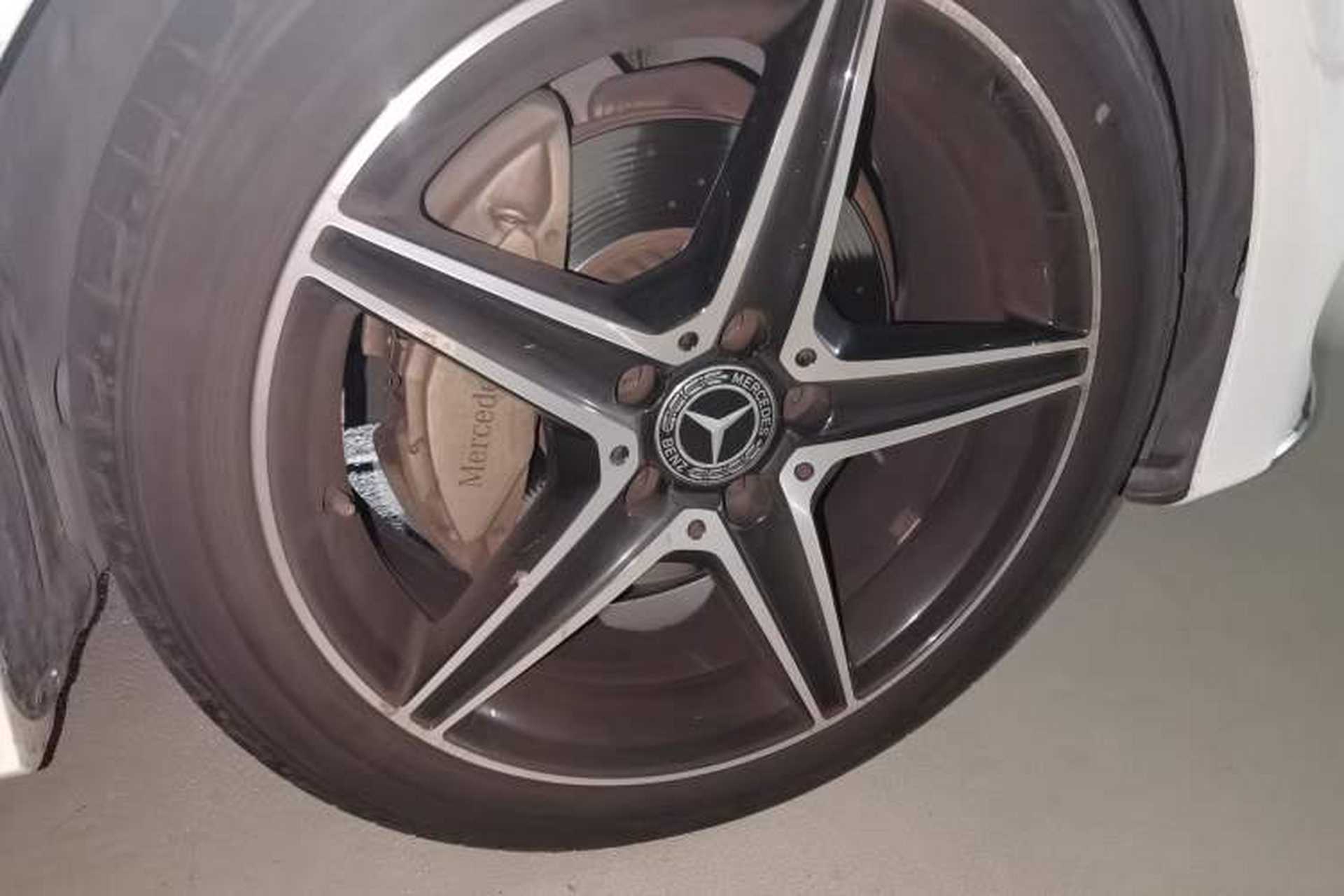 Used Mercedes-Benz C-Class 2017 Facelift C 200 Coupe Right Front Wheel Hub