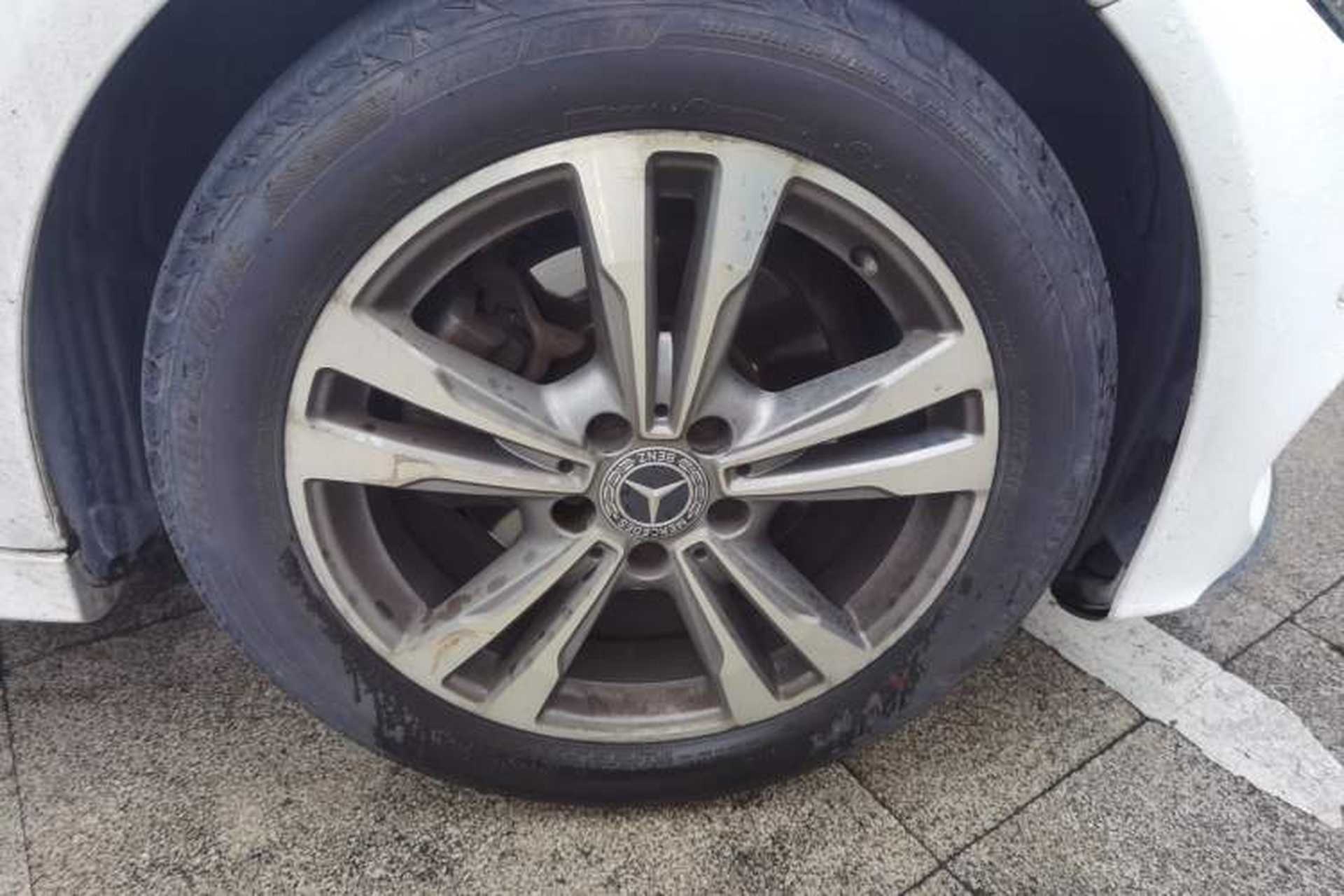 Used Mercedes-Benz C-Class 2017 C 200 L Sport Edition Right Front Wheel Hub