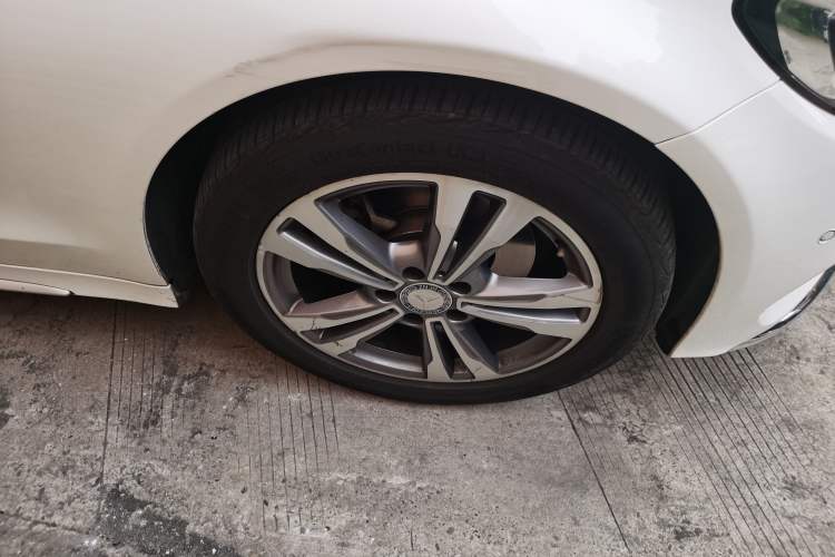 Used Mercedes-Benz C-Class 2017 Facelift C 200 L Sport Edition Right Front Wheel Hub