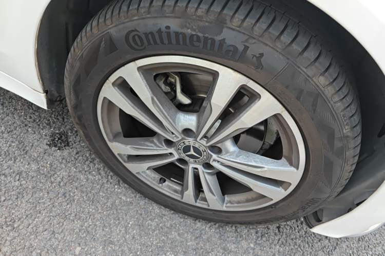 Used Mercedes-Benz C-Class 2017 C 200 L Sport Edition Right Front Wheel Hub