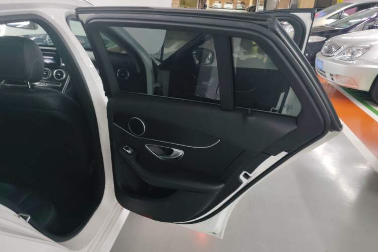 Used Mercedes-Benz C-Class 2017 C 180 Estate Right Rear Door Interior