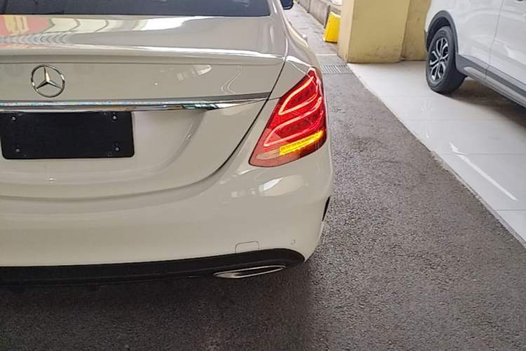 Used Mercedes-Benz C-Class 2017 Restyled C 200 Sport Edition Right Rear Taillight