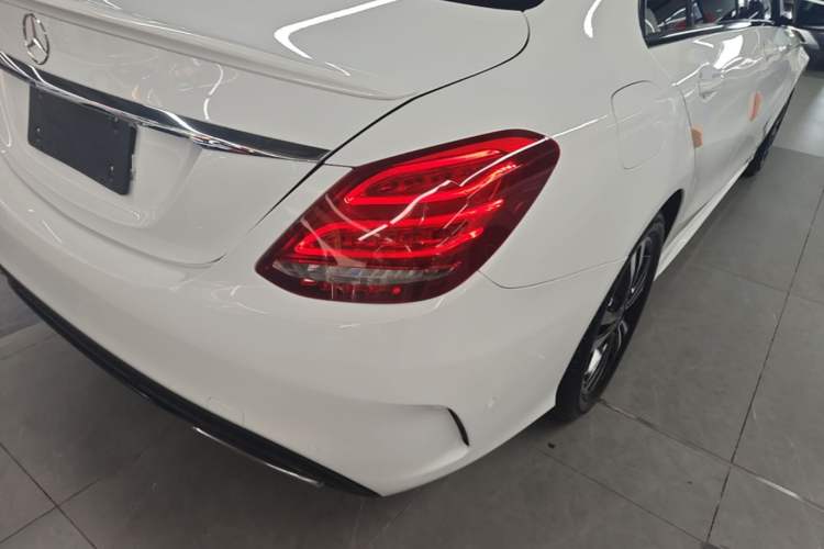 Used Mercedes-Benz C-Class 2017 Restyled C 200 Sport Edition Right Rear Taillight