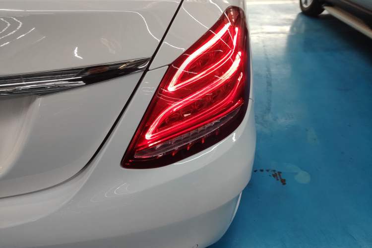 Used Mercedes-Benz C-Class 2017 C 200 L Sport Edition Right Rear Taillight