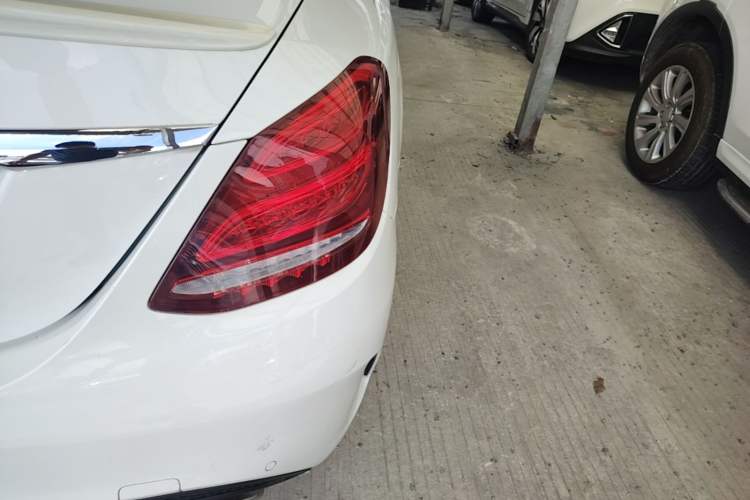 Used Mercedes-Benz C-Class 2017 Restyled C 200 Sport Edition Right Rear Taillight