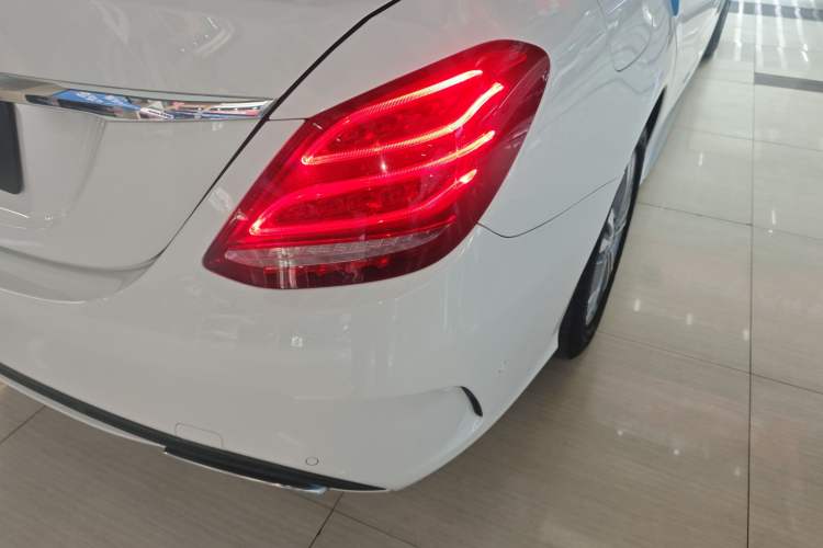 Used Mercedes-Benz C-Class 2017 Facelift C 200 L Sport Edition Right Rear Taillight