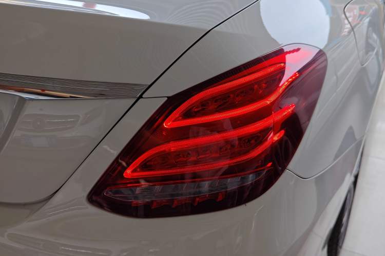 Used Mercedes-Benz C-Class 2017 Facelift C 200 L Sport Edition Right Rear Taillight