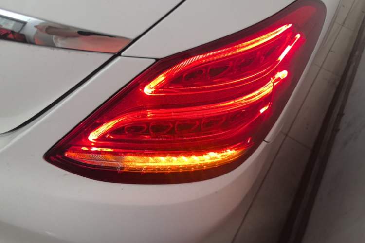 Used Mercedes-Benz C-Class 2017 Restyled C 200 Sport Edition Right Rear Taillight