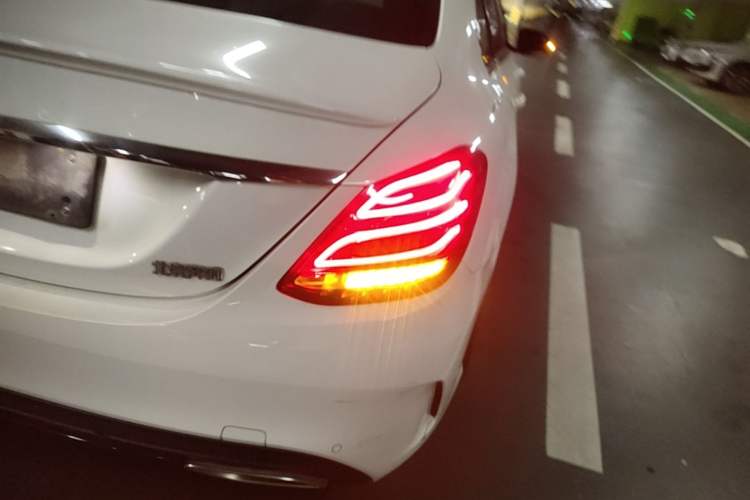 Used Mercedes-Benz C-Class 2017 Restyled C 200 Sport Edition Right Rear Taillight