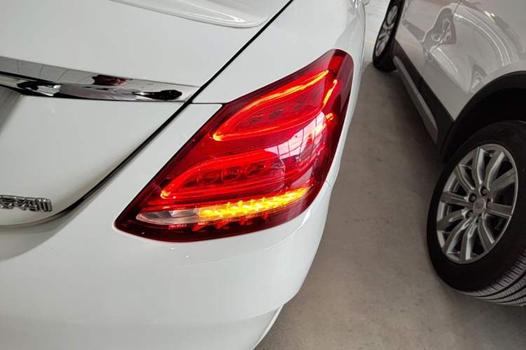 Used Mercedes-Benz C-Class 2017 Restyled C 200 Sport Edition Right Rear Taillight