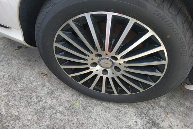 Used Mercedes-Benz C-Class 2017 C 180 L Right Rear Wheel Hub