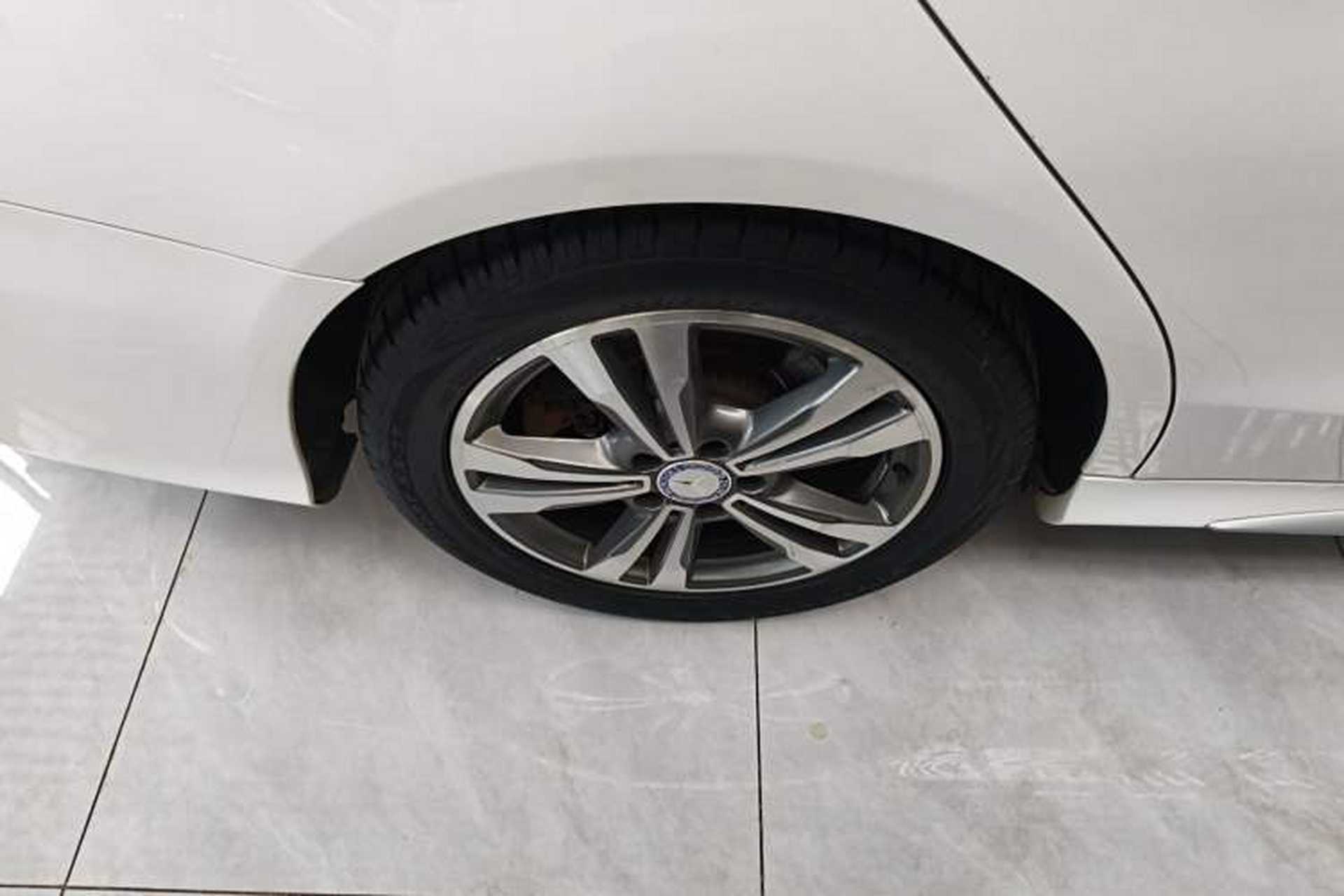 Used Mercedes-Benz C-Class 2017 C 200 L Sport Edition Right Rear Wheel Hub