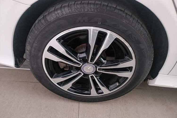 Used Mercedes-Benz C-Class 2017 C 200 Sport Edition Right Rear Wheel Hub