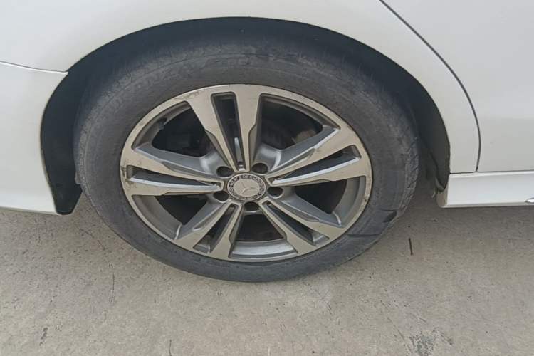 Used Mercedes-Benz C-Class 2017 C 200 L Sport Edition Right Rear Wheel Hub