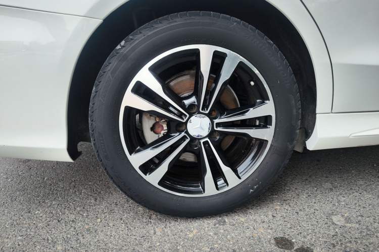 Used Mercedes-Benz C-Class 2017 C 200 Sport Edition Right Rear Wheel Hub
