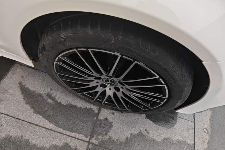 Used Mercedes-Benz C-Class 2017 Facelift C 200 L Sport Edition Right Rear Wheel Hub