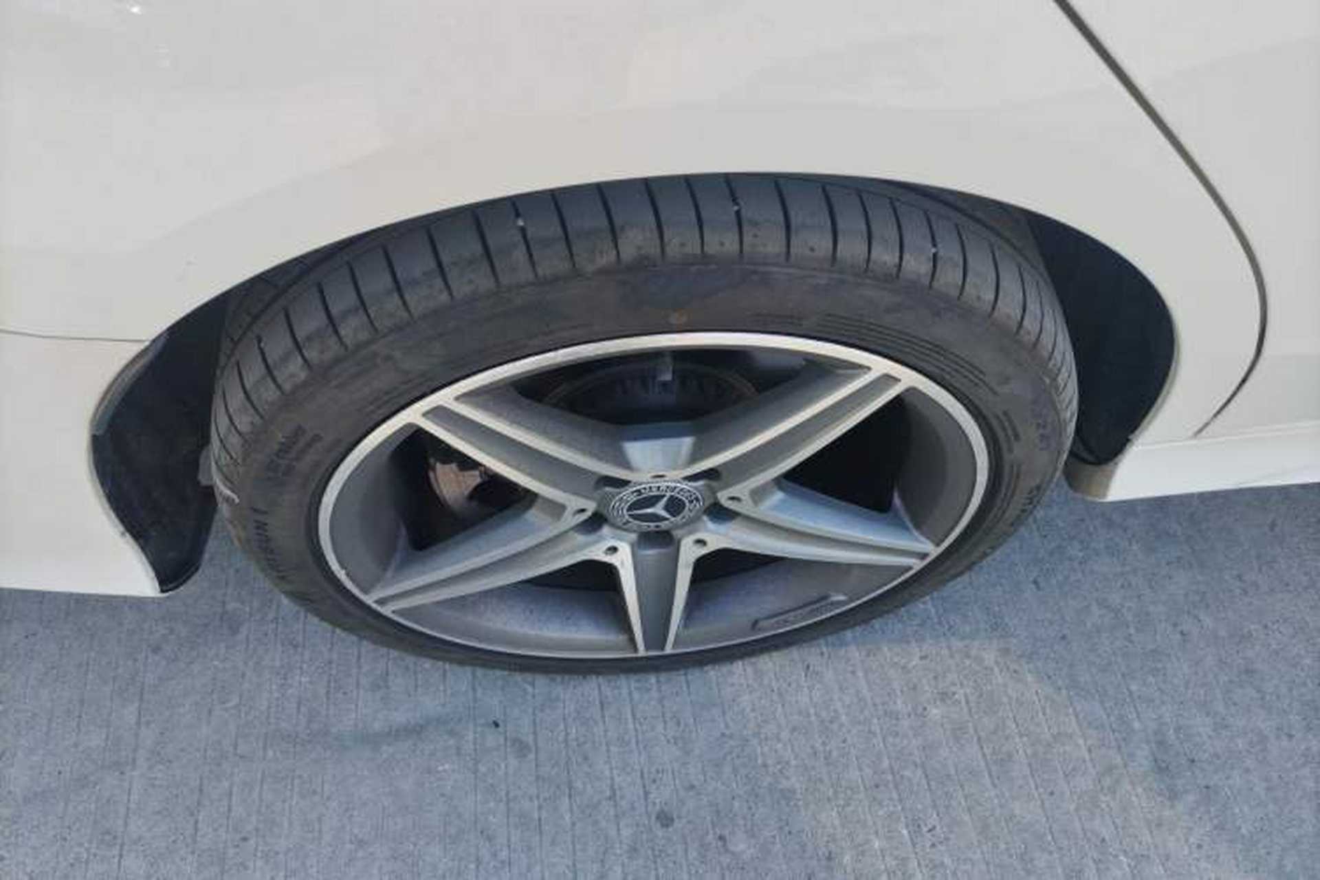 Used Mercedes-Benz C-Class 2017 C 200 station wagon Right Rear Wheel Hub