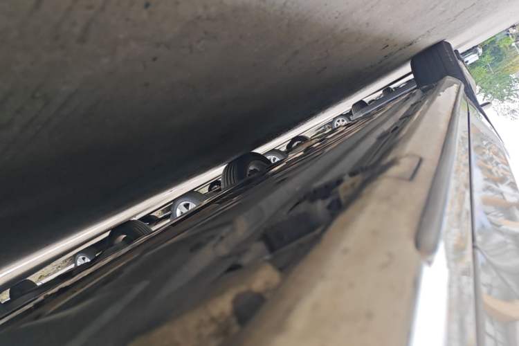 Used Mercedes-Benz C-Class 2017 Facelift C 200 L Sport Edition Right Side Sill