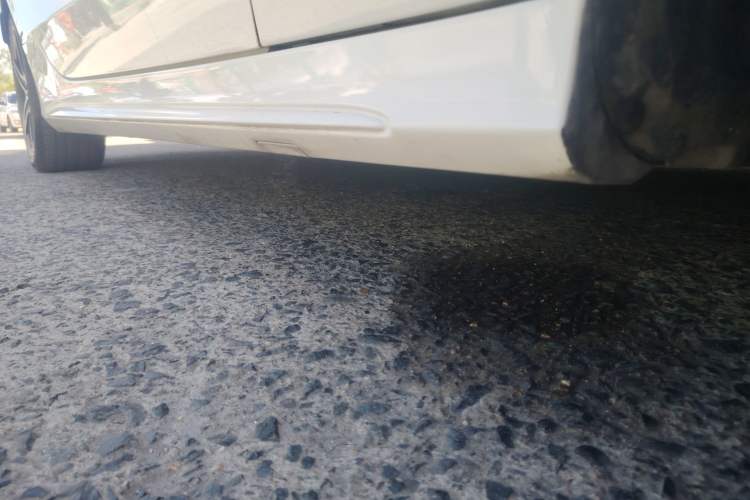 Used Mercedes-Benz C-Class 2017 C 200 Coupe Right Side Sill