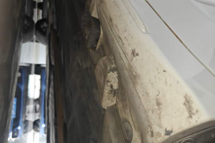 Used Mercedes-Benz C-Class 2017 C 200 Sport Edition Right Side Sill