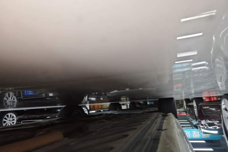 Used Mercedes-Benz C-Class 2017 Facelift C 200 L Sport Edition Right Side Sill